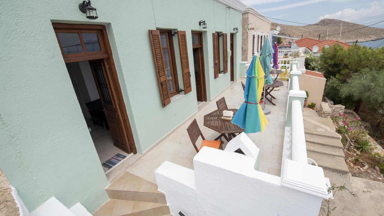 Roulas Apartment *