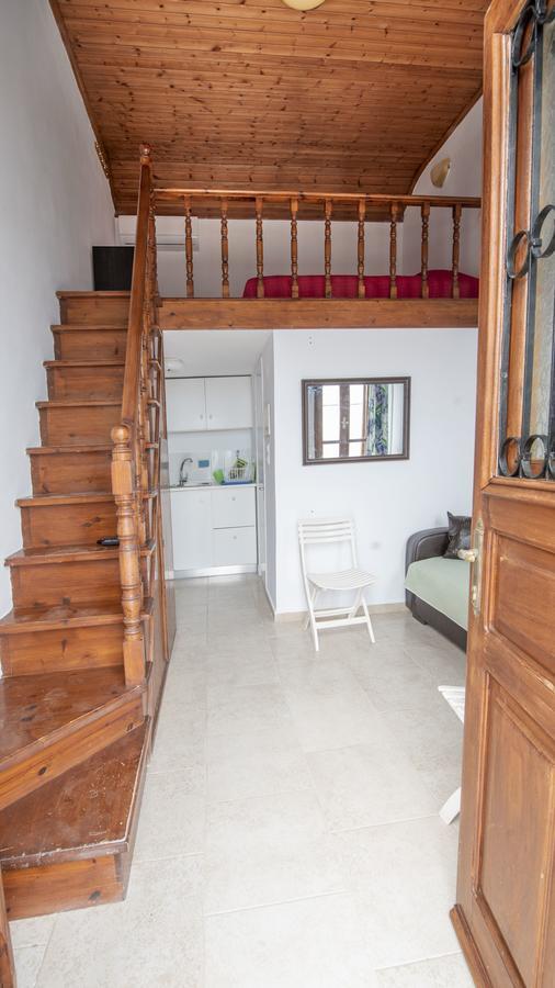 Apartment Roulas